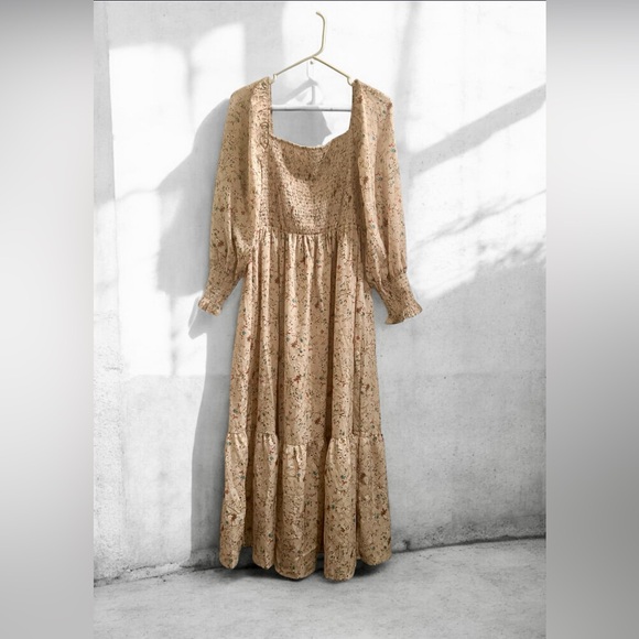 Dresses & Skirts - Floral Print Women's Dress in Large
